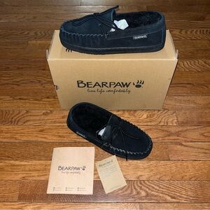 BearPaw Men’s Wayden Slip On Suede Slippers All Black Men’s Size 8